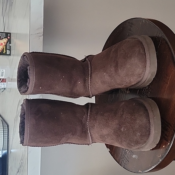 Chocolate Brown Ugg Boots 8 - Picture 2 of 5